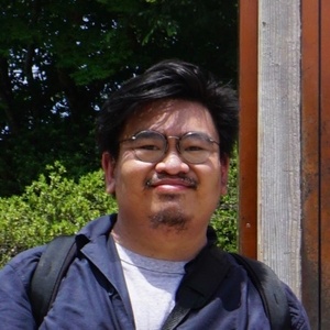 EJ